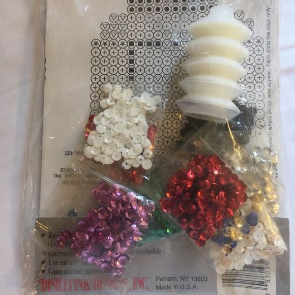 Vintage Christmas Sequin Art Kit - Picture 2 of 5